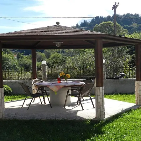 Filoxenia Kontogiannis * Lazaráta