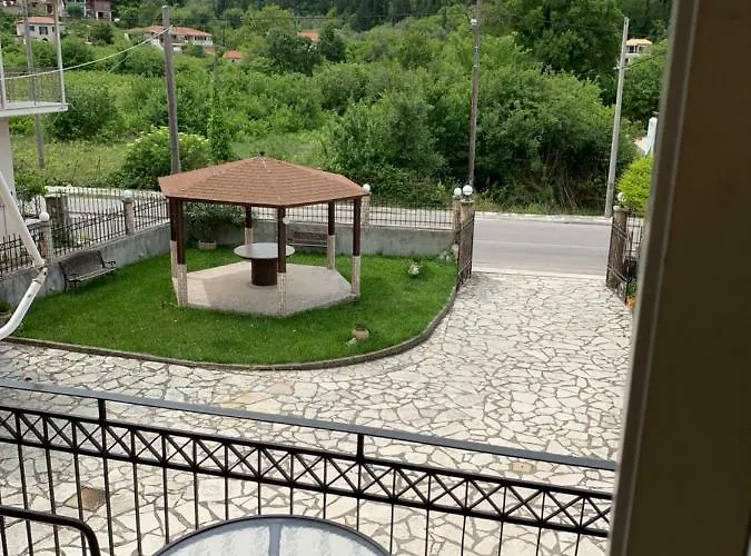 Filoxenia Kontogiannis Λαζαράτα