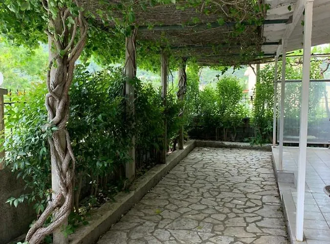 Διαμέρισμα Filoxenia Kontogiannis Λαζαράτα