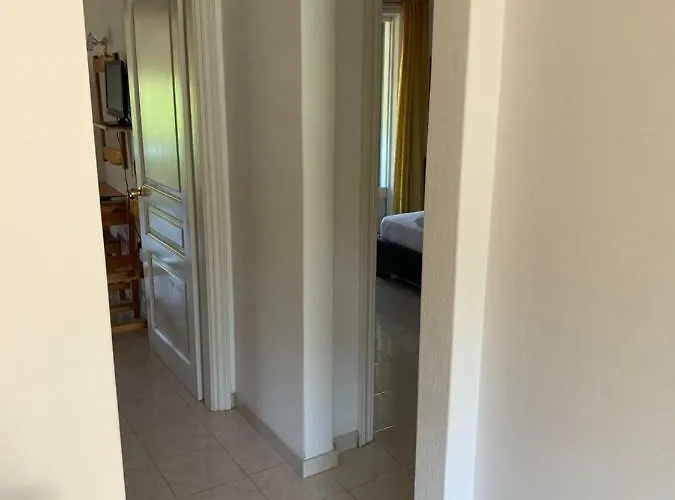 Filoxenia Kontogiannis Λαζαράτα