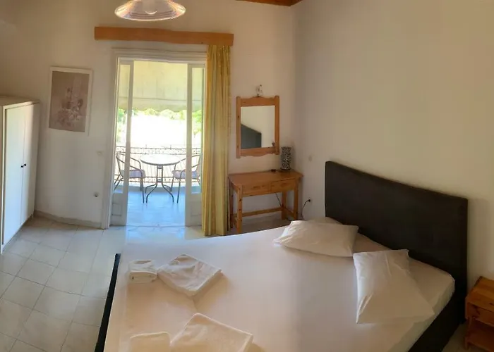 Filoxenia Kontogiannis Λαζαράτα